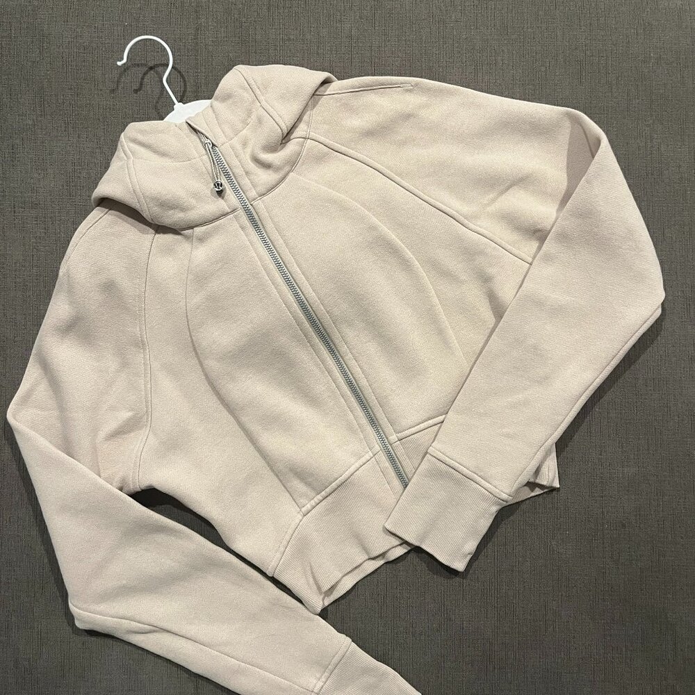 EUC Lululemon Scuba Full-Zip Cropped Hoodie Mojave Tan - Size 6